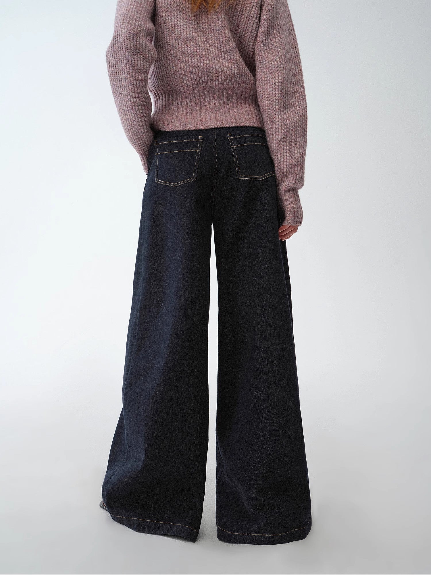 Wide Loose Jeans